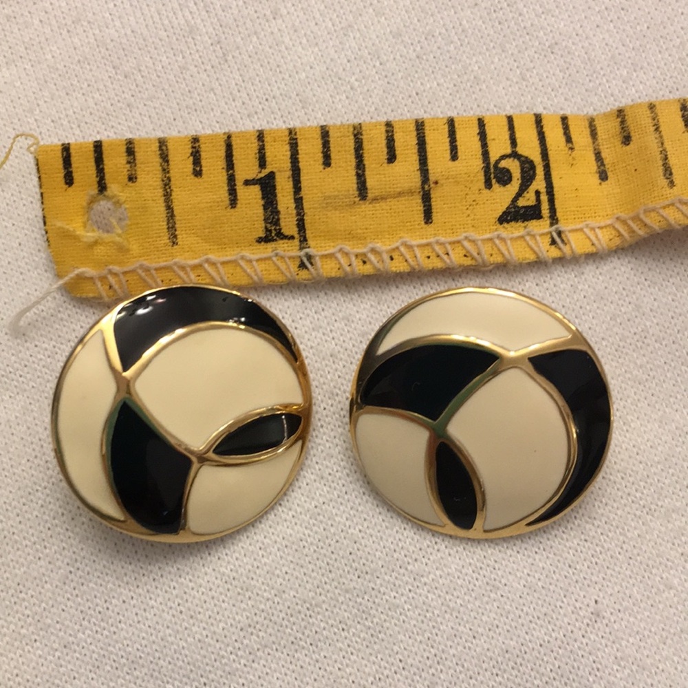 Vintage clip on earrings